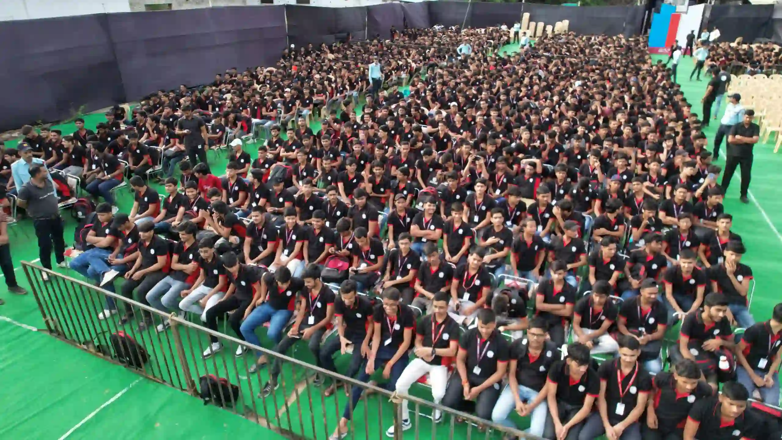 Mega Student Connect